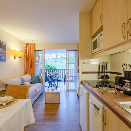 Apartment Village Cap Esterel - L'esquinade-101 By Interhome