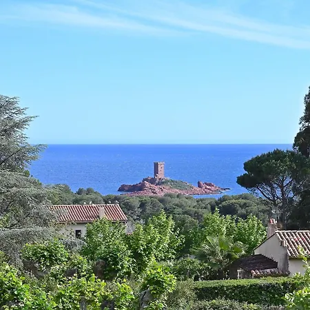 Apartment Village Cap Esterel - L'esquinade-101 By Interhome