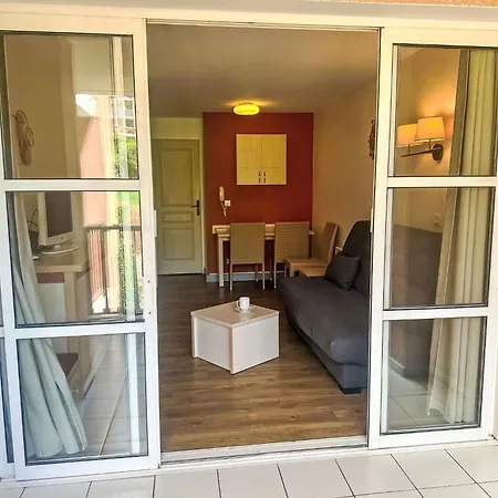 Apartamento Village Cap Esterel - L'esquinade-101 By Interhome